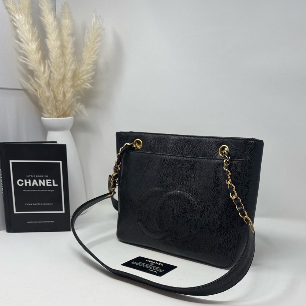 💯 Authentic Chanel Black Caviar CC  24K gold plated hardware Shoulder Bag - Picture 4 of 13